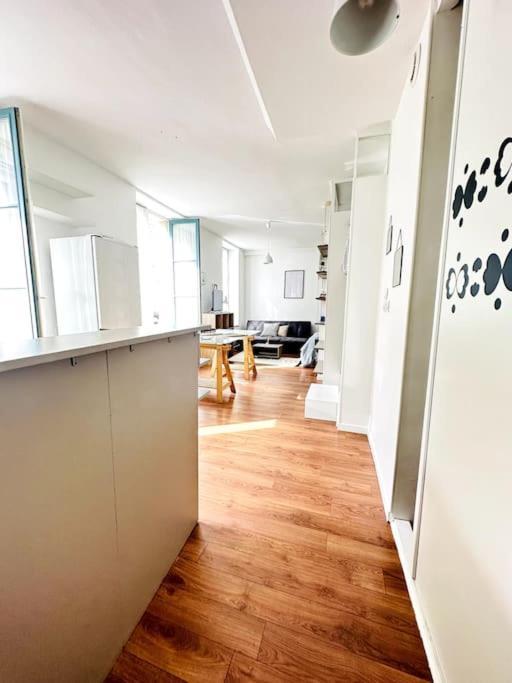 Studio Green Velvet Apartment Laon Ngoại thất bức ảnh