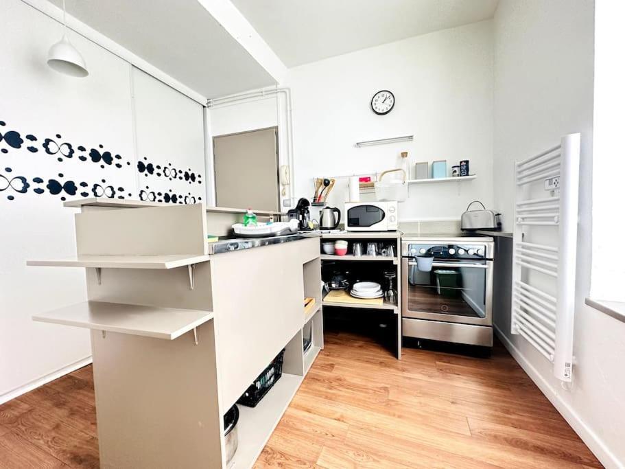 Studio Green Velvet Apartment Laon Ngoại thất bức ảnh